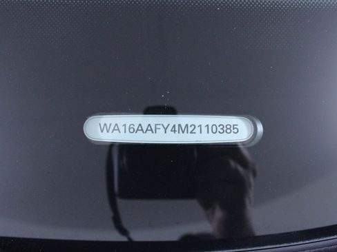 Used 2021 Audi Q5 Prestige image 34