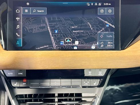 Used 2023 Audi e-tron GT Premium Plus image 12