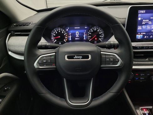 Used 2022 Jeep Compass Latitude w/ Convenience Group AWD/4WD image 22