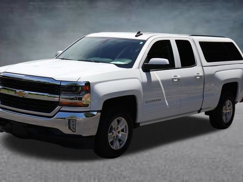 Used 2017 Chevrolet Silverado 1500 LT w/ All Star Edition AWD/4WD image 25