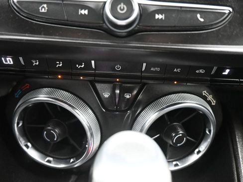 Used 2019 Chevrolet Camaro LT image 16