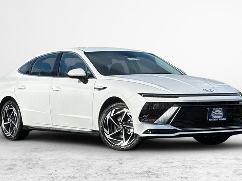 New 2026 Hyundai Sonata SEL FWD image 2