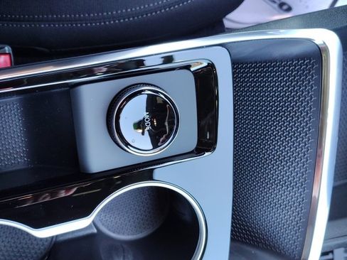 New 2026 Chevrolet Equinox LT image 13