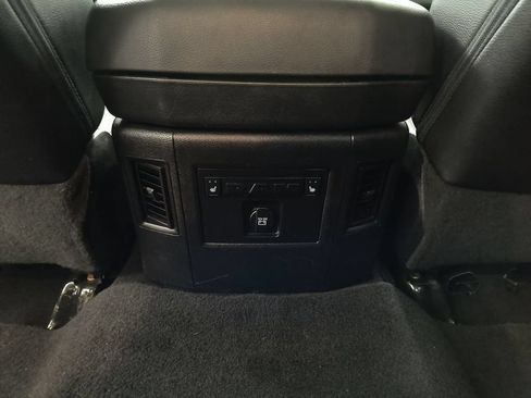 Used 2018 RAM 1500 Laramie w/ Convenience Group AWD/4WD image 28