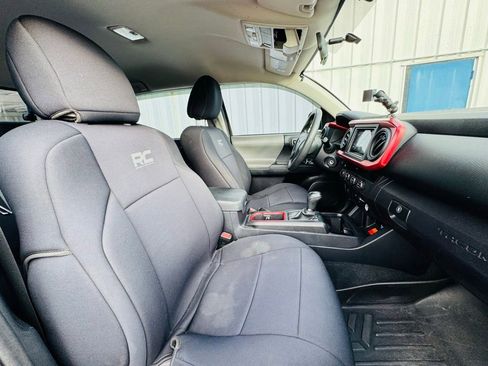 Used 2017 Toyota Tacoma SR w/ Tow Package image 12