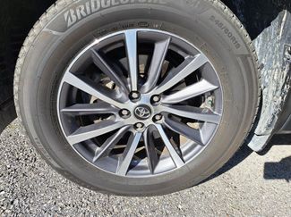 Used 2019 Toyota Highlander XLE video 2