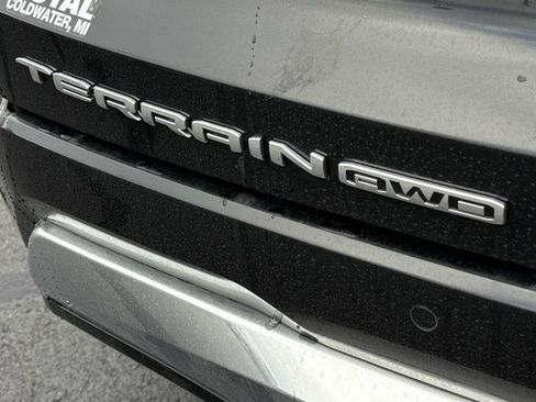 New 2026 GMC Terrain Denali w/ LPO, Floor Liner Package AWD/4WD image 32