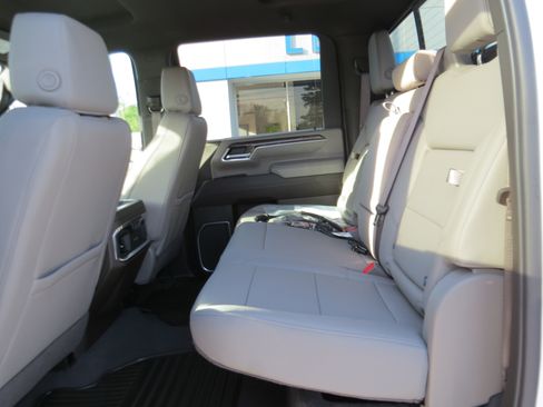 New 2026 Chevrolet Silverado 3500 LTZ w/ LTZ Convenience Package AWD/4WD image 17