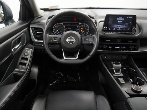 Used 2024 Nissan Rogue SV w/ SV Premium Package image 21