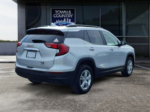 Used 2021 GMC Terrain SLE AWD/4WD image 3