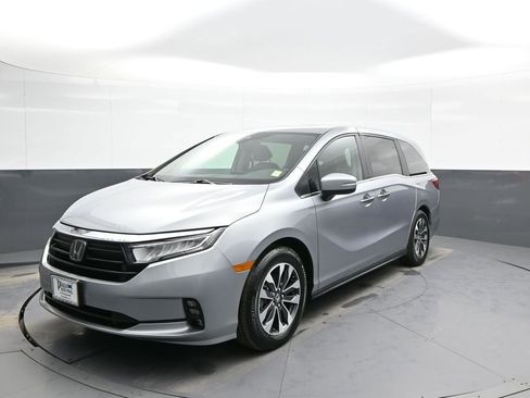 Certified 2024 Honda Odyssey EX-L image 1