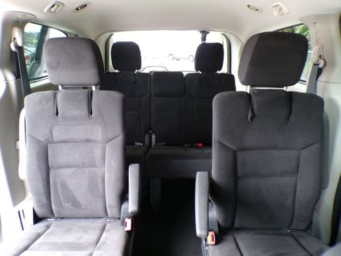 Used 2018 Dodge Grand Caravan SE w/ UConnect Hands-Free Group FWD image 21
