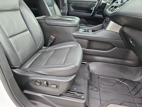 Certified 2021 Chevrolet Tahoe Z71 w/ Z71 Signature Package AWD/4WD image 13
