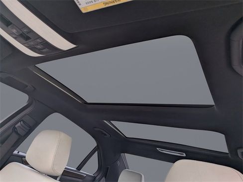 Used 2016 Mercedes-Benz E 350 Sedan w/ Premium Package image 24