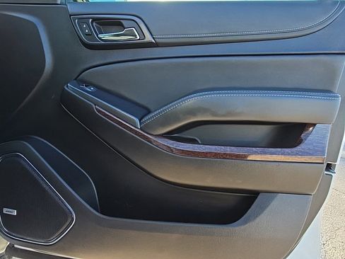 Used 2020 GMC Yukon XL SLT image 39