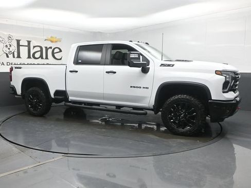 New 2026 Chevrolet Silverado 2500 LT w/ Trail Boss Package AWD/4WD image 6
