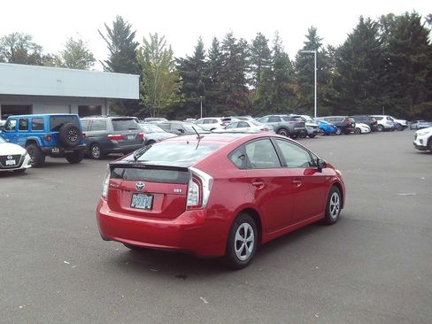 Used 2012 Toyota Prius Three w/ Solar Roof Pkg FWD image 5