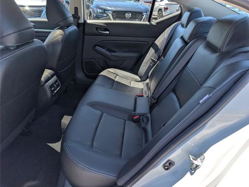 Used 2023 Nissan Altima 2.5 SL AWD/4WD image 15