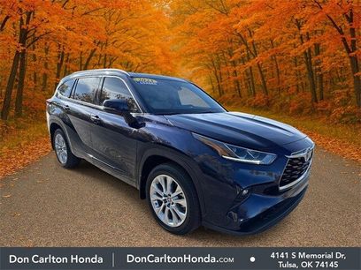 Used 2023 Toyota Highlander Limited