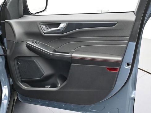 New 2026 Ford Escape ST-Line w/ Cold Weather Package image 29