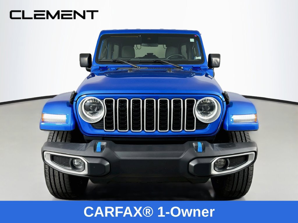 Used 2024 Jeep Wrangler Unlimited Sahara w/ Dual Top Group AWD/4WD image 3