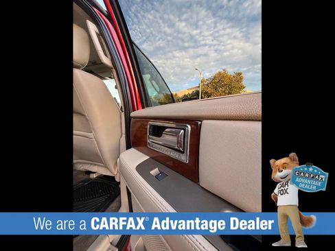 Used 2014 Lincoln Navigator 4WD image 28