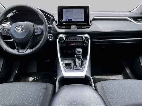 Used 2025 Toyota RAV4 XLE FWD image 14