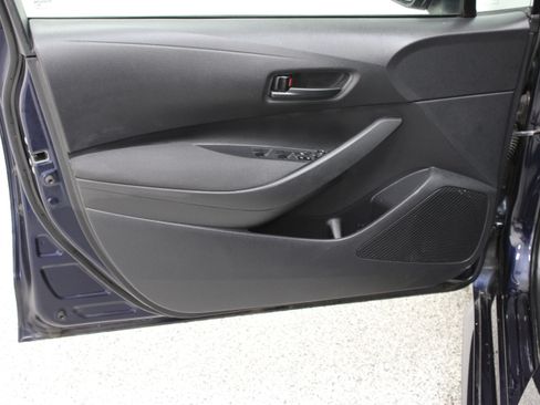Used 2024 Toyota Corolla LE FWD image 12