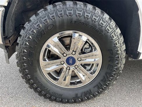 Used 2019 Ford F150 XLT w/ Trailer Tow Package image 8