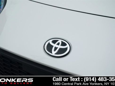 Used 2023 Toyota GR86 Premium image 28