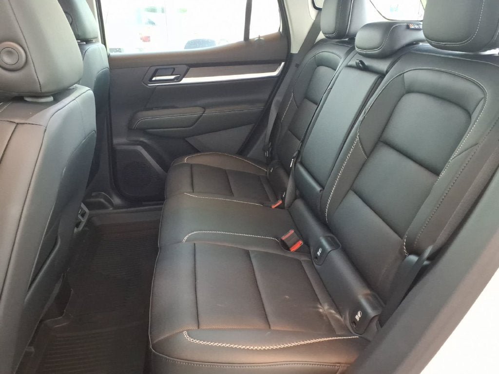 New 2027 GMC Terrain Denali w/ LPO, Floor Liner Package AWD/4WD image 14