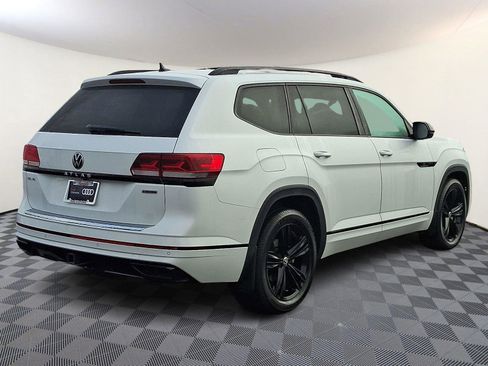 Used 2022 Volkswagen Atlas SEL R-Line image 6