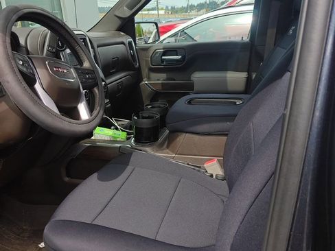 Used 2021 GMC Sierra 1500 SLT w/ SLT Premium Package AWD/4WD image 10