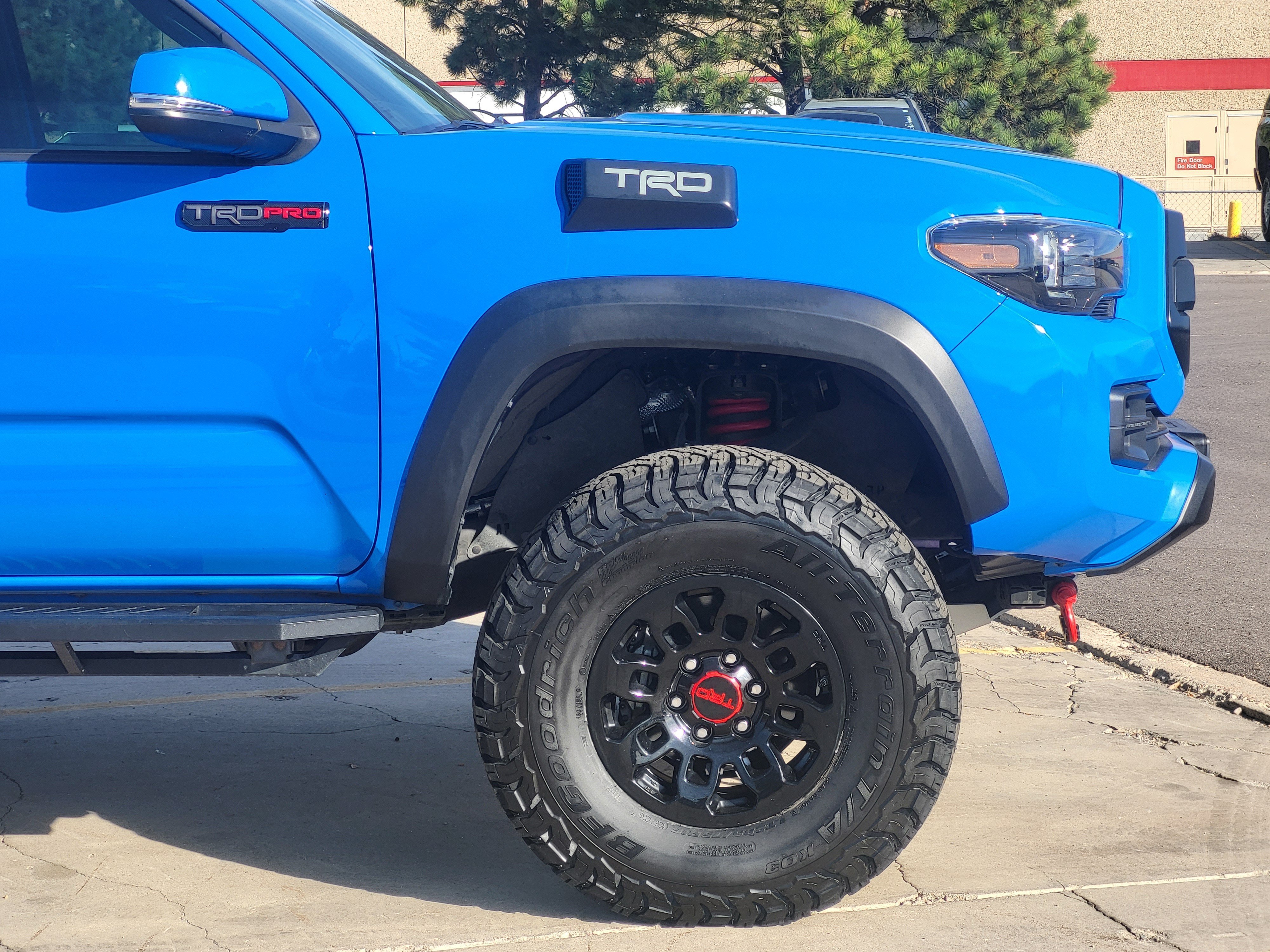 Used 2019 Toyota Tacoma TRD Pro w/ Desert Air Intake Package AWD/4WD image 7