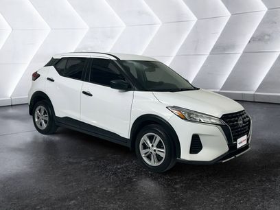 Used 2022 Nissan Kicks S