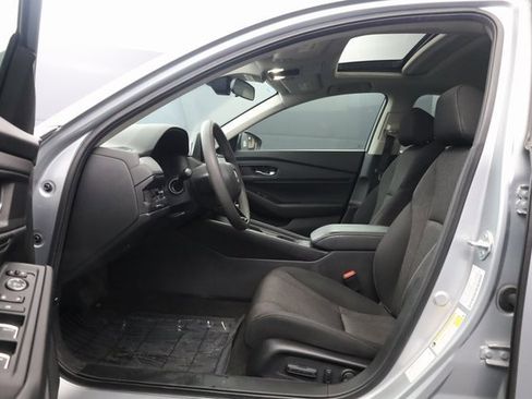 Used 2024 Honda Accord EX image 10