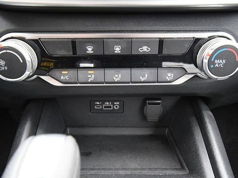Used 2025 Nissan Altima 2.5 SV FWD image 20