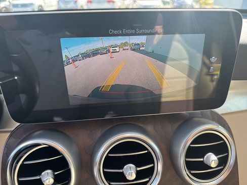 Used 2020 Mercedes-Benz GLC 300 4MATIC image 22