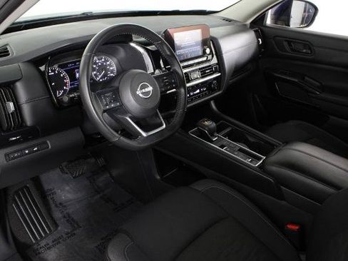 Certified 2025 Nissan Pathfinder SV FWD image 20