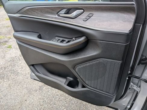 New 2026 Jeep Grand Cherokee Limited AWD/4WD image 21