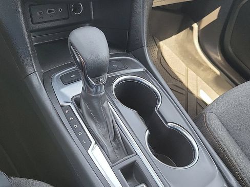 Used 2024 Chevrolet Equinox LT w/ LPO, Floor Liner Package AWD/4WD image 18