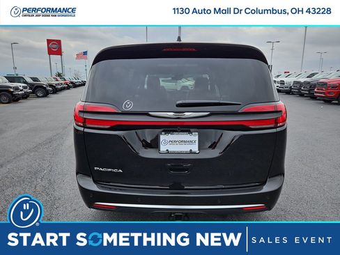 New 2026 Chrysler Pacifica Pinnacle w/ Trailer Tow Group image 6