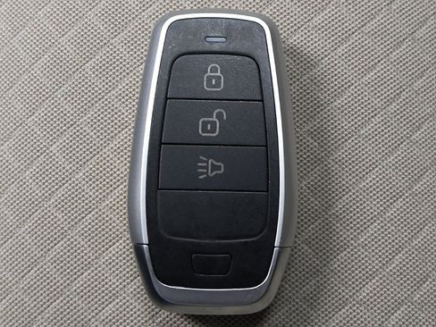 Used 2017 Buick Encore Sport Touring image 32