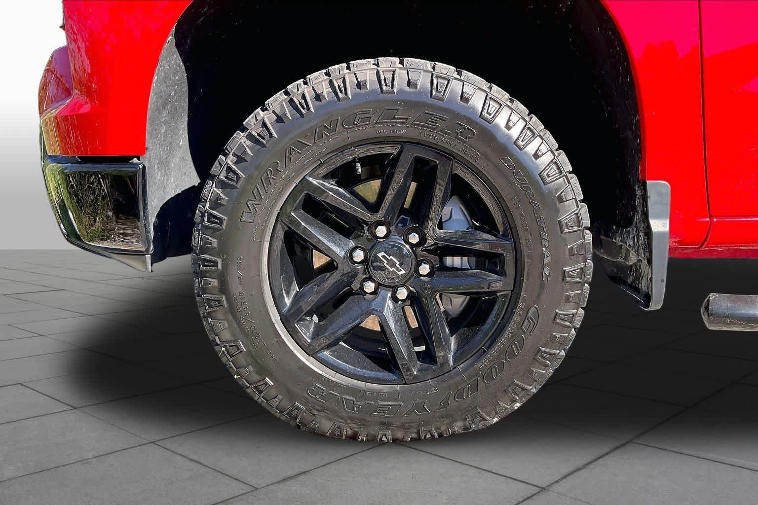Used 2022 Chevrolet Silverado 1500 LT Trail Boss AWD/4WD image 10