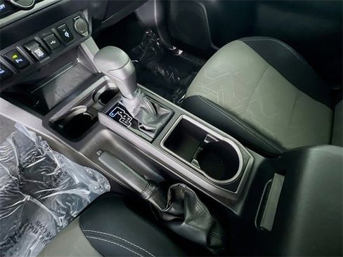 Used 2021 Toyota Tacoma SR5 image 24