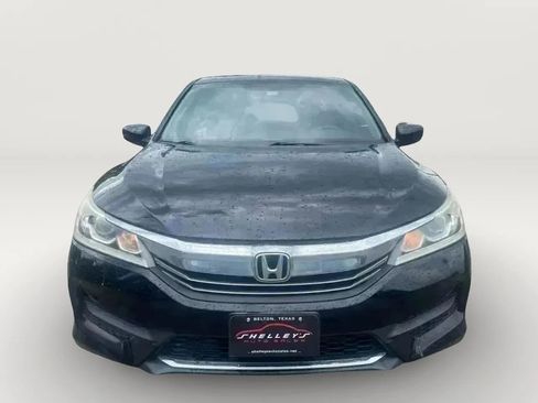 Used 2017 Honda Accord LX image 2