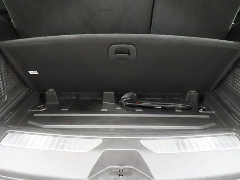 Used 2024 GMC Yukon AT4 image 40