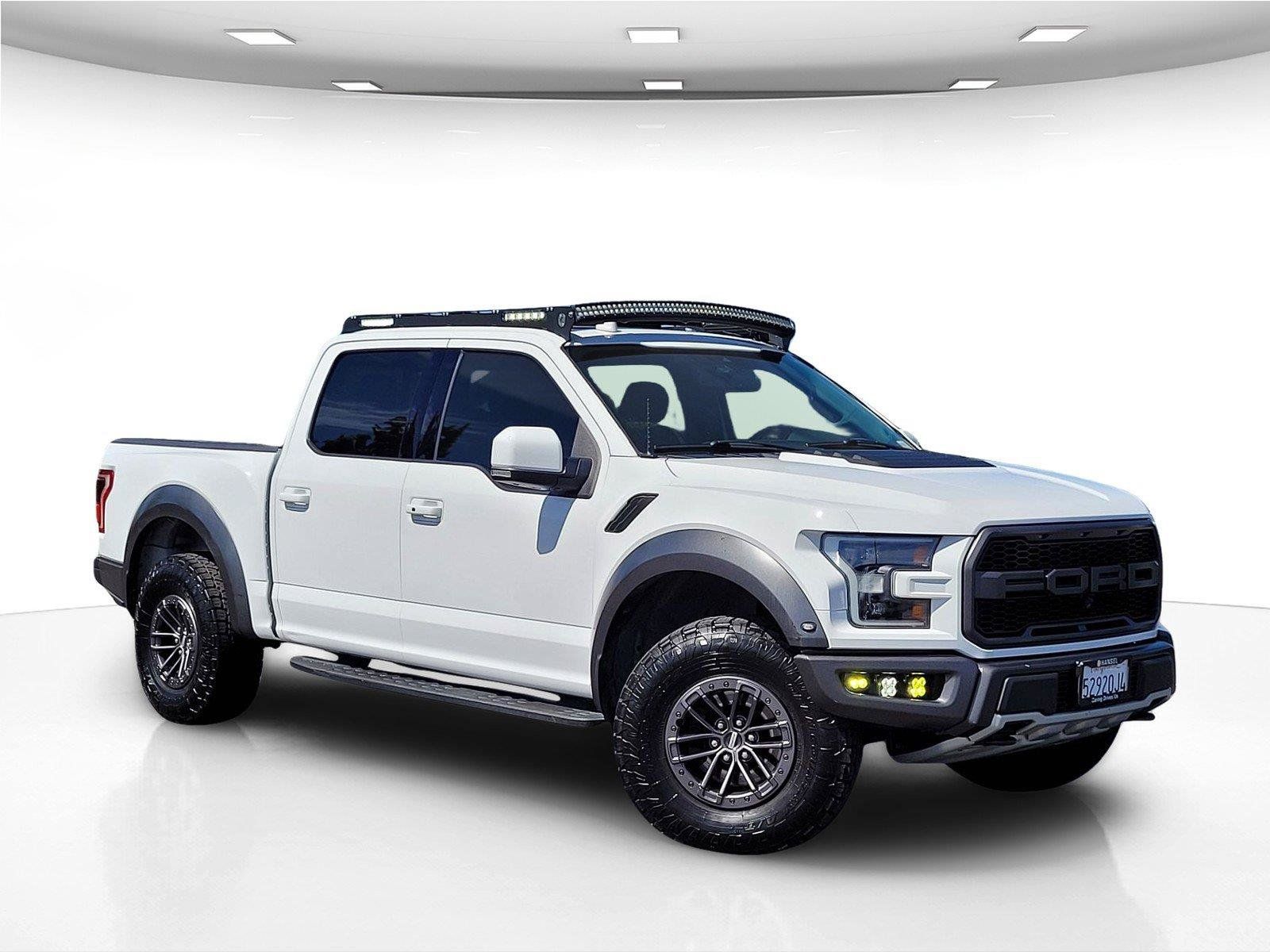 Used 2019 Ford F150 Raptor w/ Equipment Group 802A Luxury AWD/4WD image 2