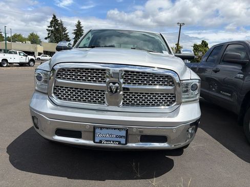 Used 2016 RAM 1500 Laramie w/ Convenience Group AWD/4WD image 2