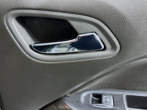 Used 2017 GMC Canyon SLE image 29